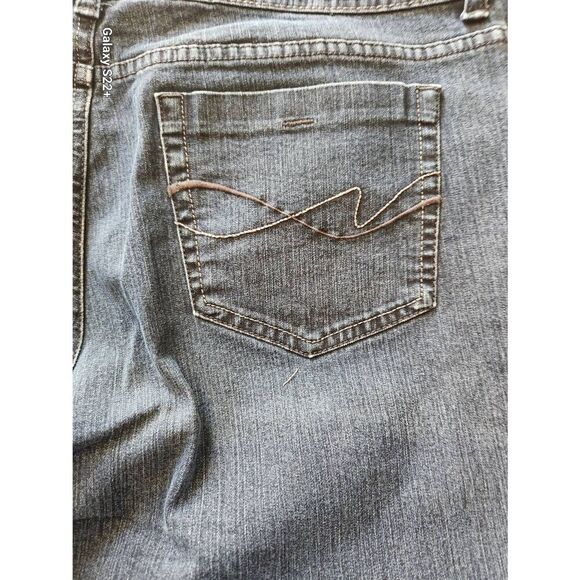 15  Faded Glory Stretch Eased Bootcut jeans, petite - Picture 5 of 7